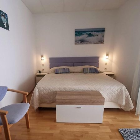 Guesthouse Apartment Bozica 볼 외부 사진