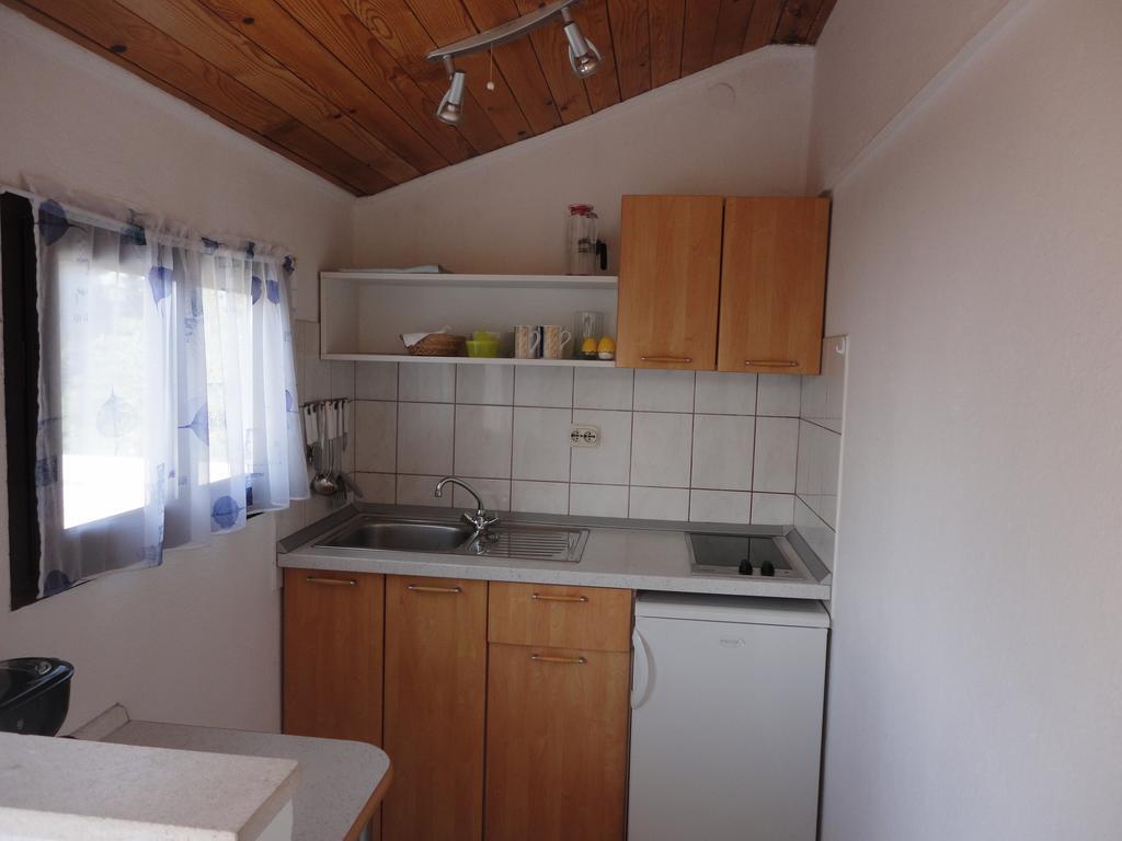 Guesthouse Apartment Bozica 볼 외부 사진