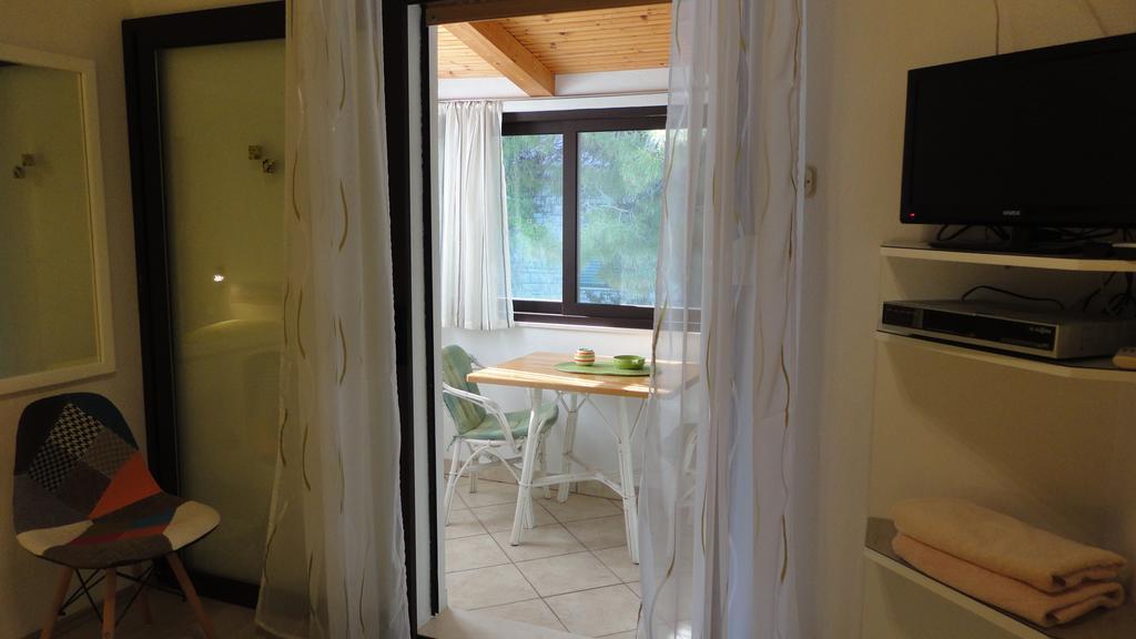 Guesthouse Apartment Bozica 볼 외부 사진