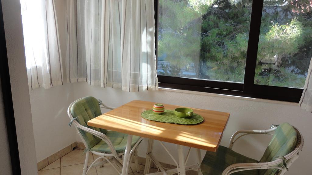 Guesthouse Apartment Bozica 볼 외부 사진